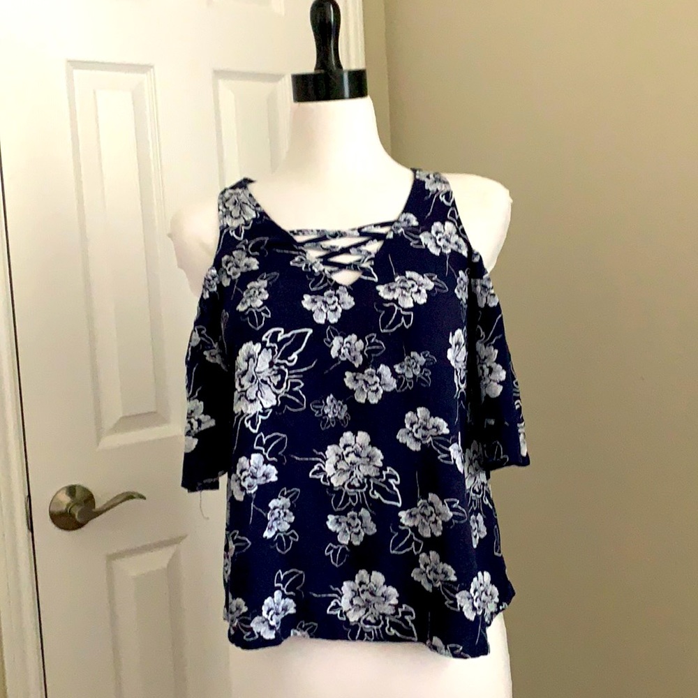 SO floral off shoulder top.